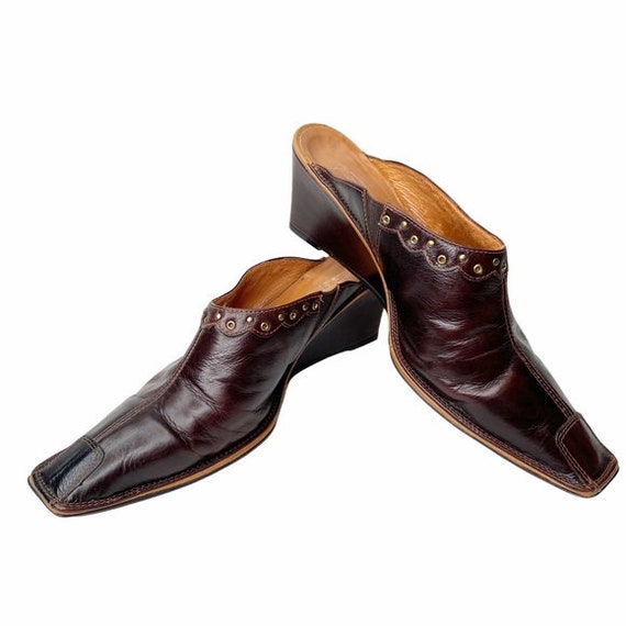 Stephane de Raucourt John Fluevog designer mules