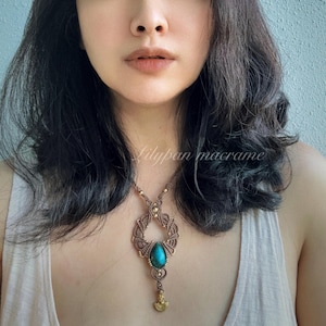 Natural Turquoise Macrame Necklace – Boho Wreath Pendant with Brass Beads