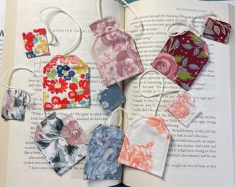 Tea Bag Bookmark, Cottage Floral Design, Tea Lover, Book Lover, Bookmark, Bookish, Cozy, Cottage Core, Gift for her