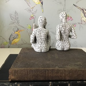 2 x READING ORNAMENTS New Two Woman Figurines Book People Reading Women Shelf Ornament Shelf Sitter Book Worm Boxed Gift image 8