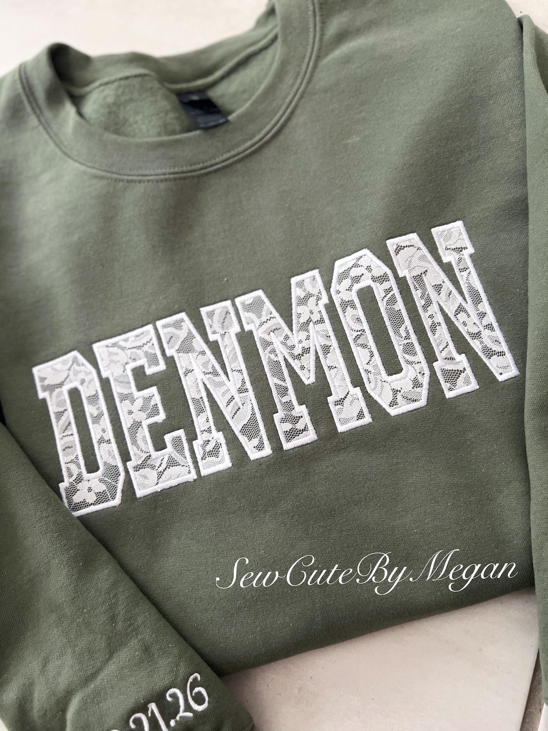 Custom Name Lace Appliqué Bridal Crewneck, Dainty Floral Shirt - M US letter, crewneck-add sleeve