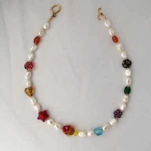 Necklace in freshwater pearls and Murano glass