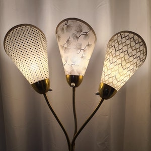 3 neue hochwertige Lampenschirme für original 50er Jahre Tütenlampen Gütermann Ring a Rose gemustert beige/creme Bild 6