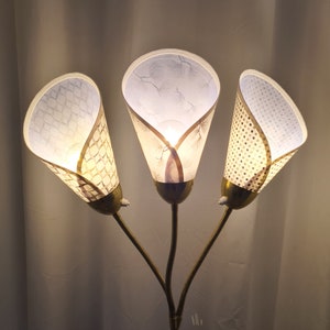 3 neue hochwertige Lampenschirme für original 50er Jahre Tütenlampen Gütermann Ring a Rose gemustert beige/creme Bild 7