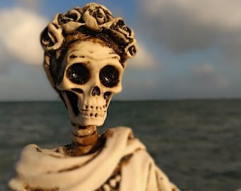 Santa Muerte Statue - La Catrina, Mexican Skull Art 8.2"