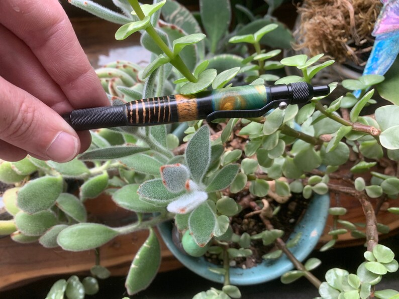 Trimmings Black Metal EDC Click Pen