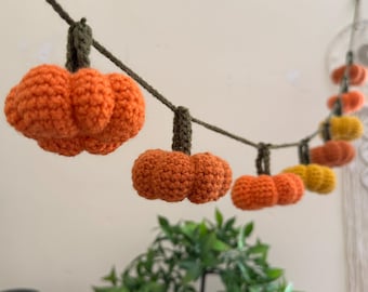Crochet Pumpkin Garland Pattern, Beginner Friendly (PDF Pattern)