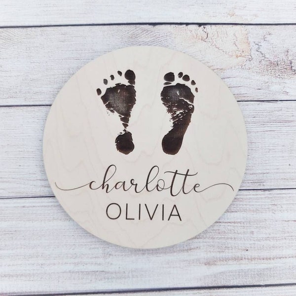 Birth Announcement Footprint Sign / Newborn Birth Sign  / Baby Name Sign with Footprints / Round Baby Name Sign
