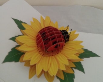 Ladybird dans tournesol 3D Kirigami Pop-up carte de voeux