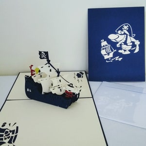 Bateau pirate avec Jolly Roger Flag 3D Kirigami Pop-up Greeting Card