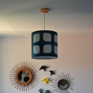 Pantalla cilíndrica shibori / tinte natural índigo / shibori / decoración de interiores / iluminación / pantalla para instalar o colgar