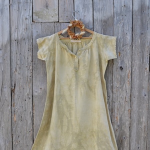 Vintage linen dress dyed with plants / recycled 20th century dress / milleperthuis vegetable dye / boho style / dress size M