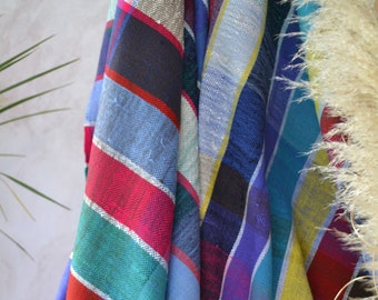 Authentic old Berber blanket 160x240 cm/ HAIK VINTAGE 57/ hand-woven Moroccan blanket/ unique and vintage piece/ boho plaid