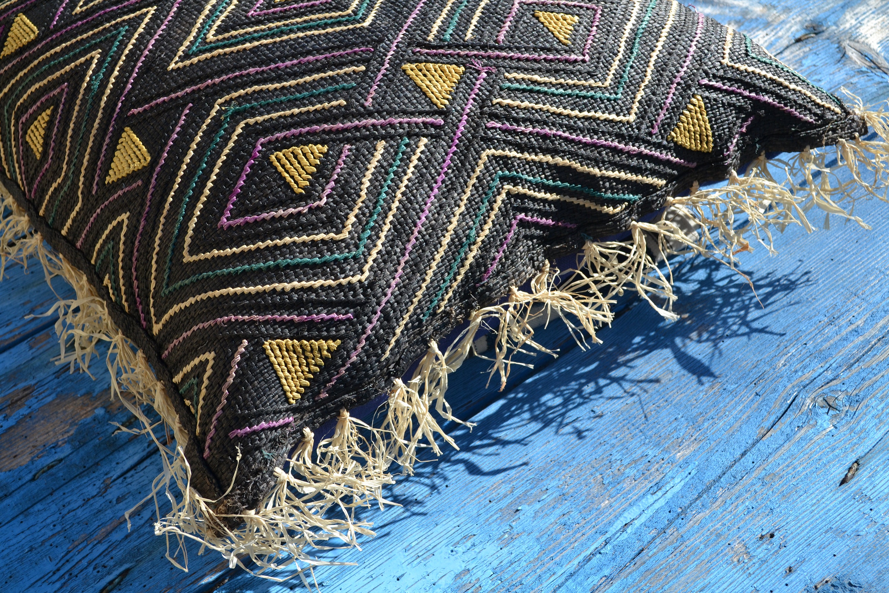 Grand Coussin en Bogolan Raphia et Tissu + Garniture Intérieure/ 52x58cm/ Style Ethnique Bohème/ Déc