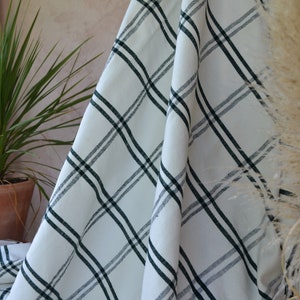 Authentic old Berber blanket 190x290 cm/ HAIK VINTAGE 103/ hand-woven Moroccan blanket/ unique vintage boho/ old fabric