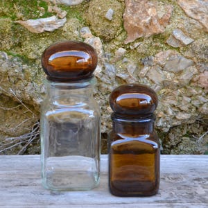 Pair of antique kitchen jars/VINTAGE APOTHECARY JARS/airtight kitchen jars/glass food jar/kitchen decor/flea market