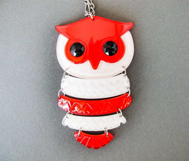 Red & White Owl Necklace Retro 1970's Jewelry Vintage Plastic Pendant image 2