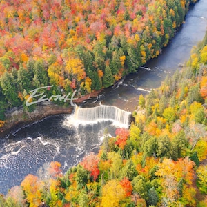 SI480 16x24 canvas Tahq. Falls Autumn