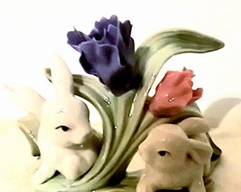 Candelabro de porcelana con forma de conejito de estilo vintage para interiores, tulipanes esculpidos a mano.