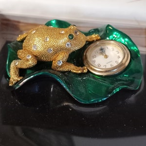 Vintage Timex Jeweled Frog Desk Clock: Waterbury Clock Company, New Old Stock