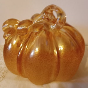 Vtg Pale Orange Hand Blown Glass Pumpkin with Glass Ribbon Stem and Vine, Bottom Third Has Applied Frit Texture, 9&quot; Wide, 7&quot; Tall, 1990s
