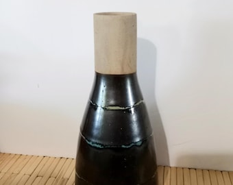 Signed David Gil Bennington Pottery Vase: Hand Thrown Glazed Earthenware, 1970s