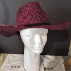 Vtg Felt Burgundy Leopard Print Western Wear Cowgirl Cowboy Hat, Black Leather Band, Adjustible Inner Band; My Basic, Designed in CA., 1990s