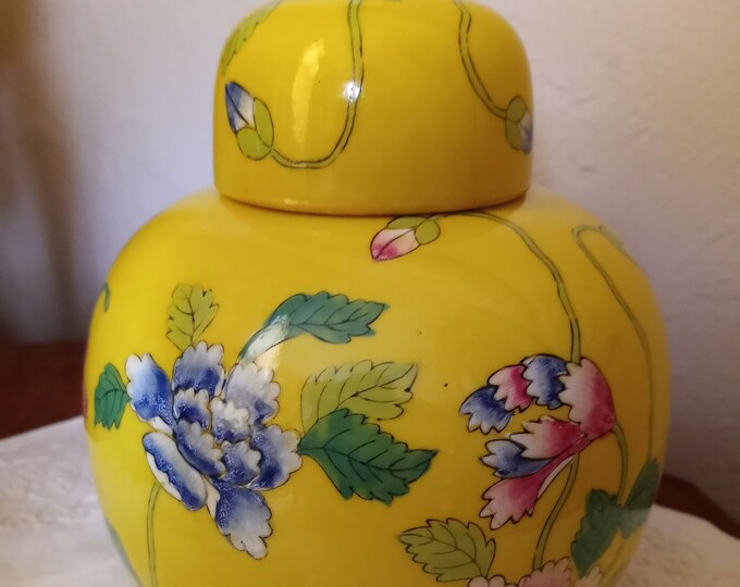 Japanese Porcelain Ginger Jar, Yellow With Handpainted Flowers, Gold Accents, Decorated in Hong