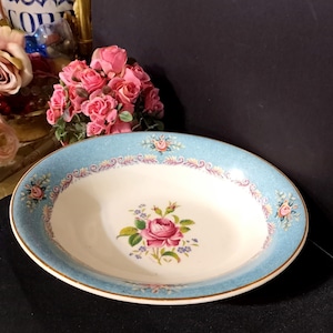Vintage Myott Staffordshire-schaal: rozenpatroon, blauwe rand, 22k gouden accenten