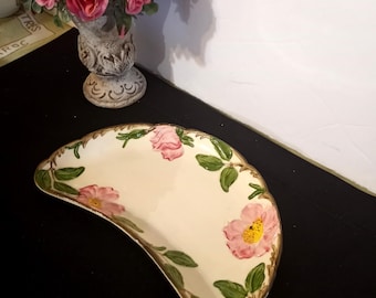 Franciscan Desert Rose Crescent serveerschaal, midcentury saladebord, VS, jaren 1950-60
