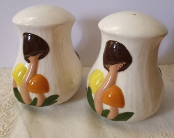 Vintage Arnels Mushroom Salt and Pepper Shakers: 1970s Hand-Painted Ceramic