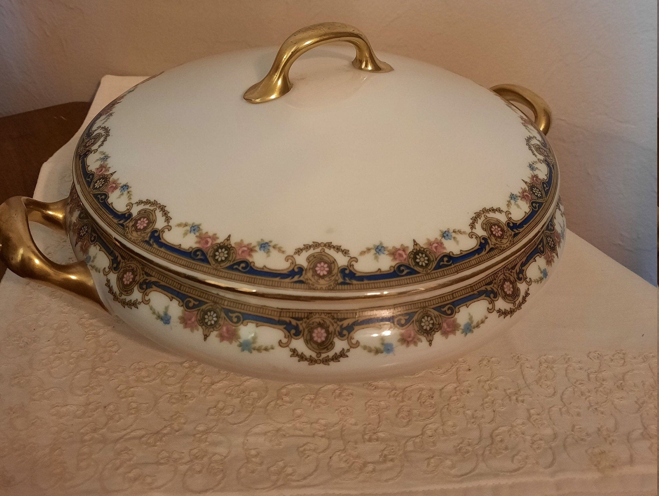 【USED美品】LIMOGES es Boyer スーピエール Antique Limoges Lidded Casserole: Jean Boyer Porcelain, 22K