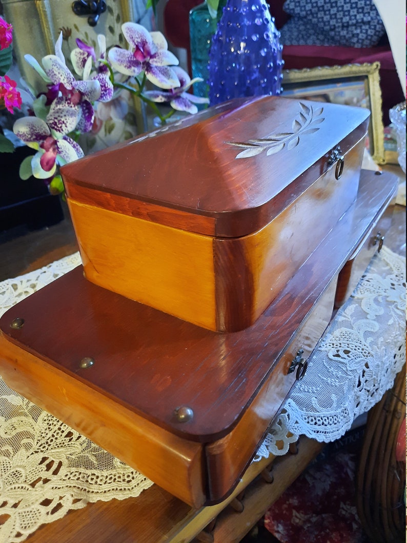 Antique Cedar DresserTop Box with Decorative Laurel Design Etsy