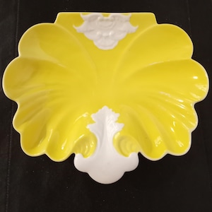 Vtg Vista Alegre Yellow and White Porcelain Ceramic Regal Accent Serving Dish, Made in Portugal for Mottahedeh China, 1980s