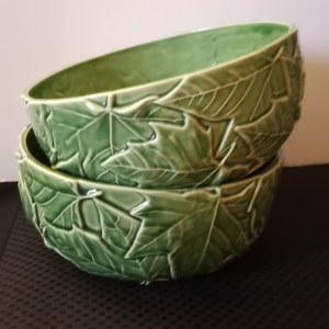 Vintage Bordallo Pinheiro Majolica Leaf Bowls: 1960s Portuguese Ceramic Set