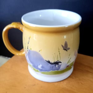 Vtg Rare Disney Store Winnie the Pooh and Friends, Piglet, Eeyore & Tigger, Large 14 oz Ceramic Mug, Bee Detail on Handle, Thailand, 1990s