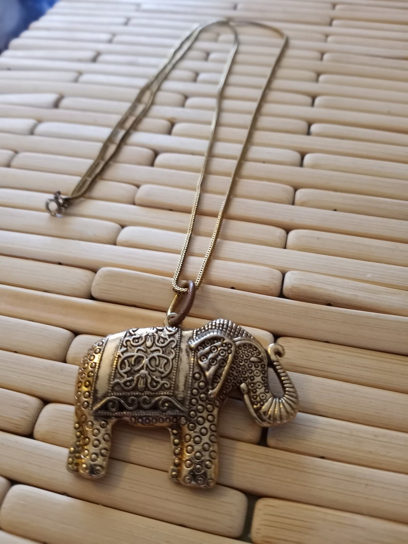Thai Elephant Pendant Necklace, Goldfill & Goldtone Filigree Style Detail, Long 27 Goldfill Chain, Artisan Made in Thailand, 1980s Chain, image 4