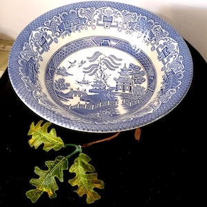 Vtg Blue Willow English Ironstone Tableware 9&quot; Salad Bowl Mixing Bowl Serving Bowl Vegetable Bowl England 1940s Blue & White Chinoserie Bowl