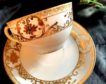 Vintage Noritake Teacup & Saucer: 22K Gold Moriage, Pale Yellow, Japan