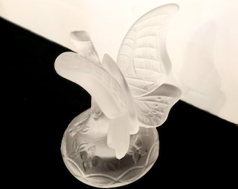 Rene LALIQUE Crystal Closed BUTTERFLY Clear 3010010 ~ Perfect