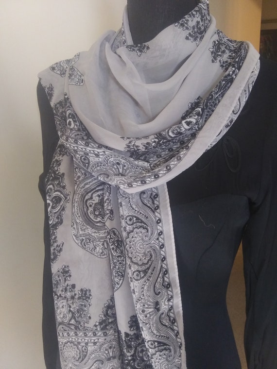 100% Finest Silk Scarf Paisley Gray and Black Vin… - image 4