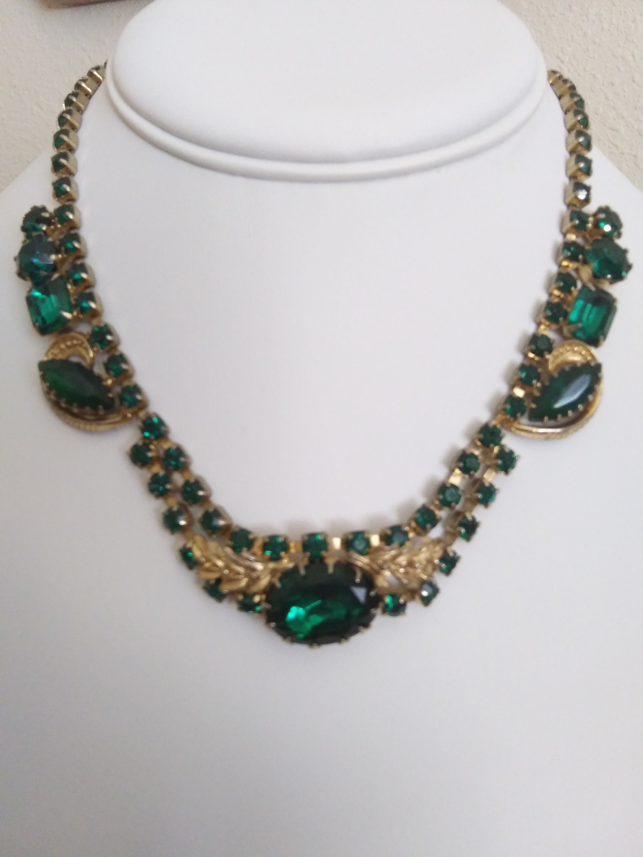 18 Karat Gold, Emerald and Diamond Necklace by Bulgari, Italy | J.S.  Fearnley | 5246