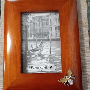 Vintage Italienischer Teakholz-Bilderrahmen: Cloisonne Biene, Strassakzent