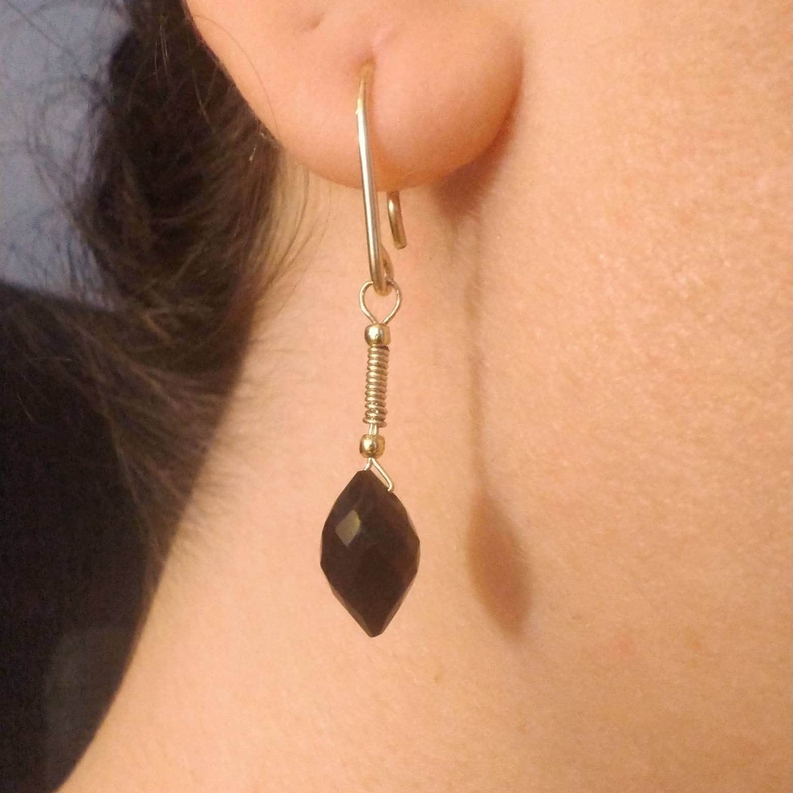 Jewel Tie 14k Yellow Gold Simulated Onyx Oval Dangle Earrings 11mm x 31mm Jewel Tie 14k Yellow Gold Simulated Onyx Oval Dangle Earrings 11mm x 31mm
