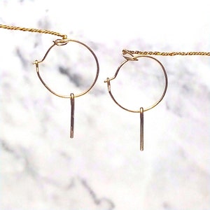 Geometrische Bar Hoop Ohrringe,Minimalistische Moderne Ohrringe,14/20 GoldFilled,Alltägliche Ohrringe,Feine Bar Hoop Ohrringe,Geschenk für Sie,Geburtstagsgeschenk