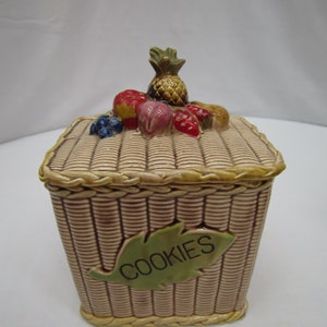 Vintage Basket with Fruit cookie jar