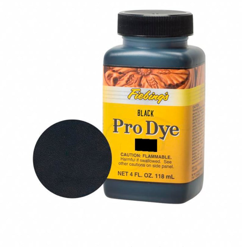 K&ouml;nnte beinhalten: Eine Flasche Fiebing's Pro Dye in Schwarz. Die Flasche ist mit dem Markennamen, der Farbe und dem Produktnamen beschriftet. Die Flasche enth&auml;lt 118 ml Farbe.