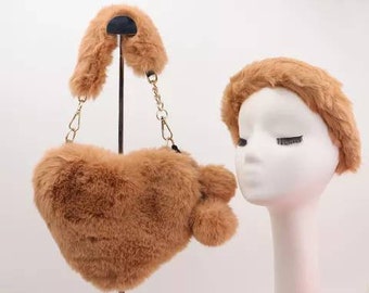 Purse for girls, heart-shaped fluffy faux fur, handbag for women, soft small crossbody, clutch, purse