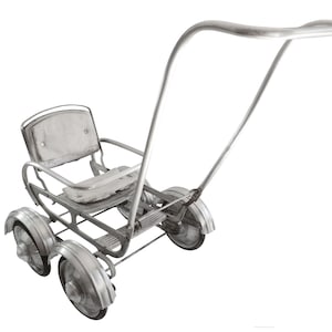Kinderwagen speelgoed kind 50s - Antieke poppenwagen met dolly om mee te nemen voor wandelingen