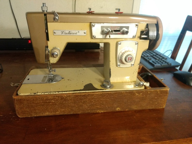 Vintage 1950s Fleetwood Zig Zag Sewing Machine Works but Etsy